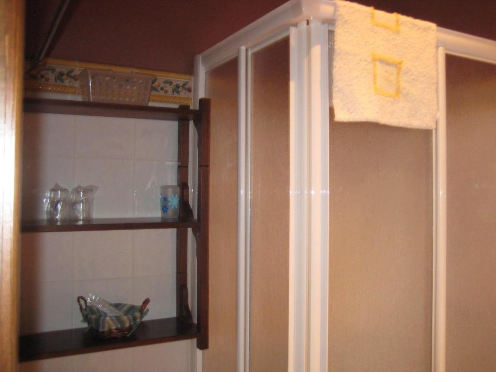Apartamentos Saqura Segura de la Sierra Værelse billede