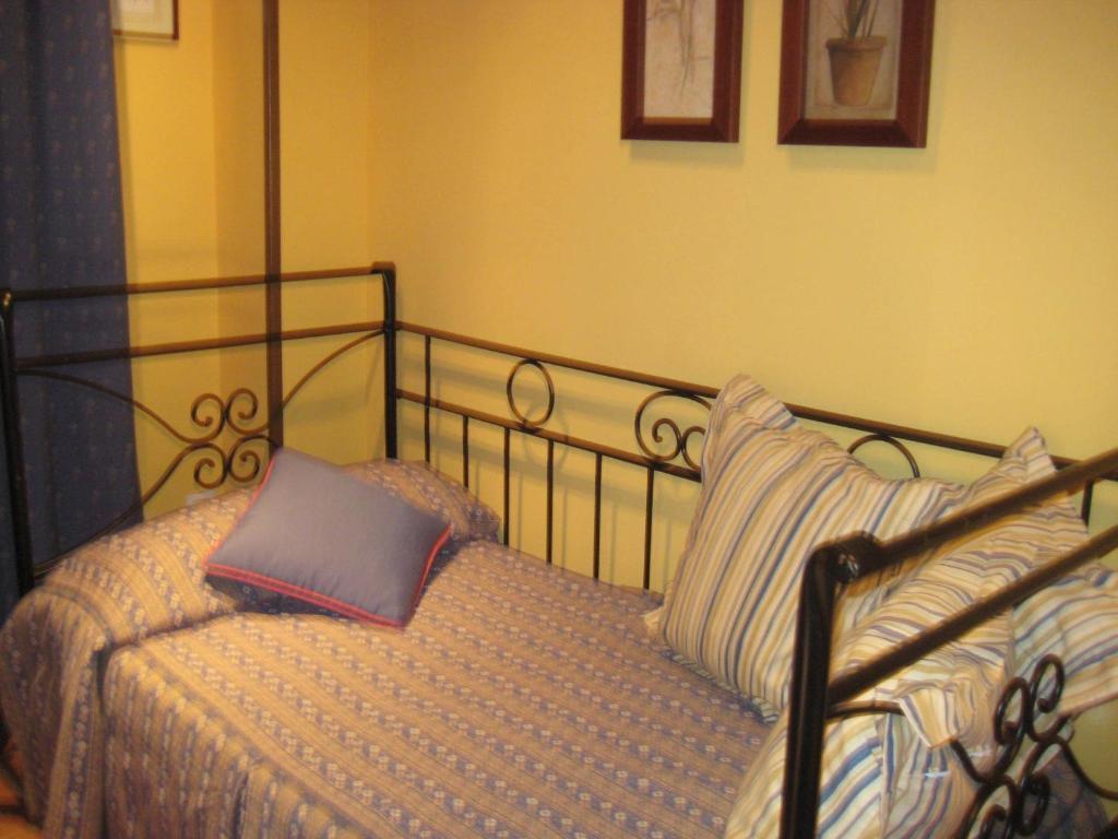 Apartamentos Saqura Segura de la Sierra Værelse billede